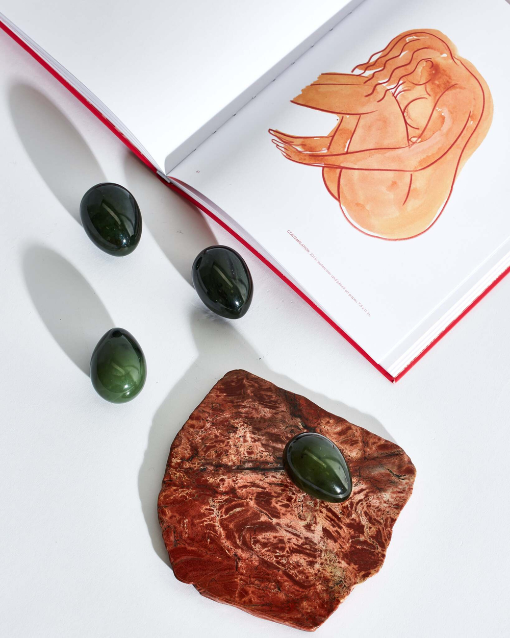 Яйцо из нефрита