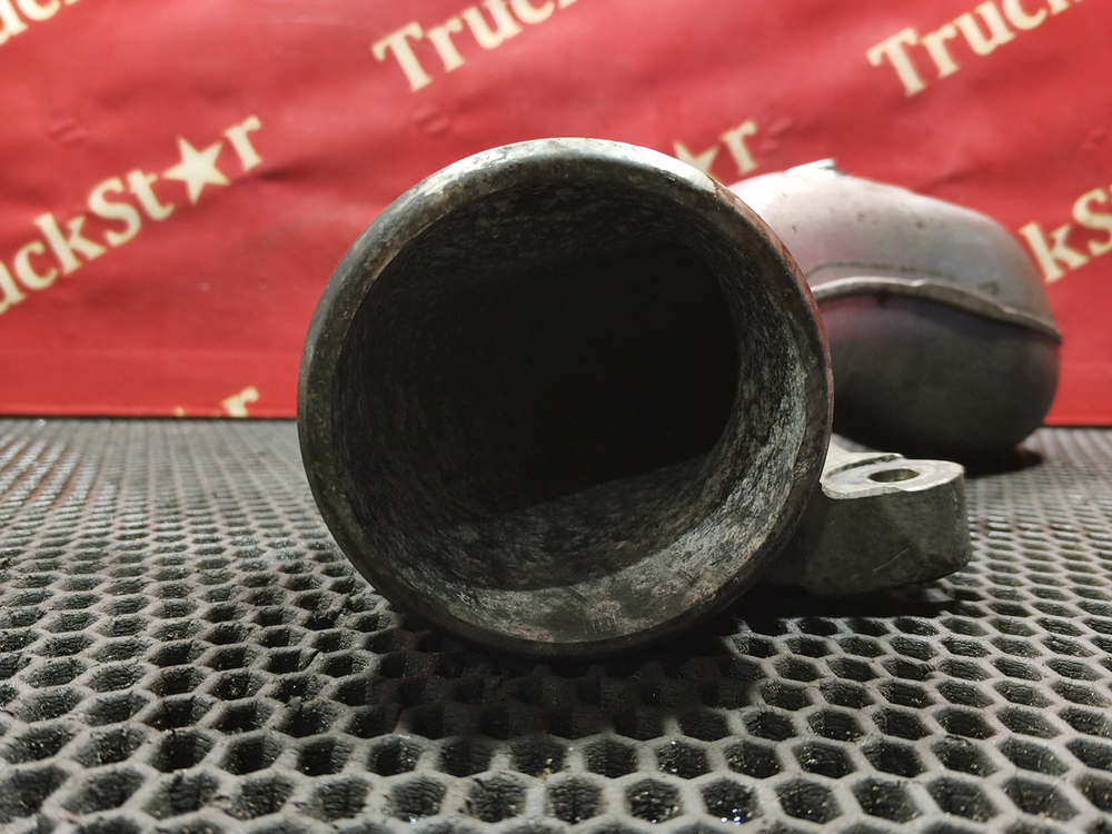 Патрубок интеркулера 2019г.