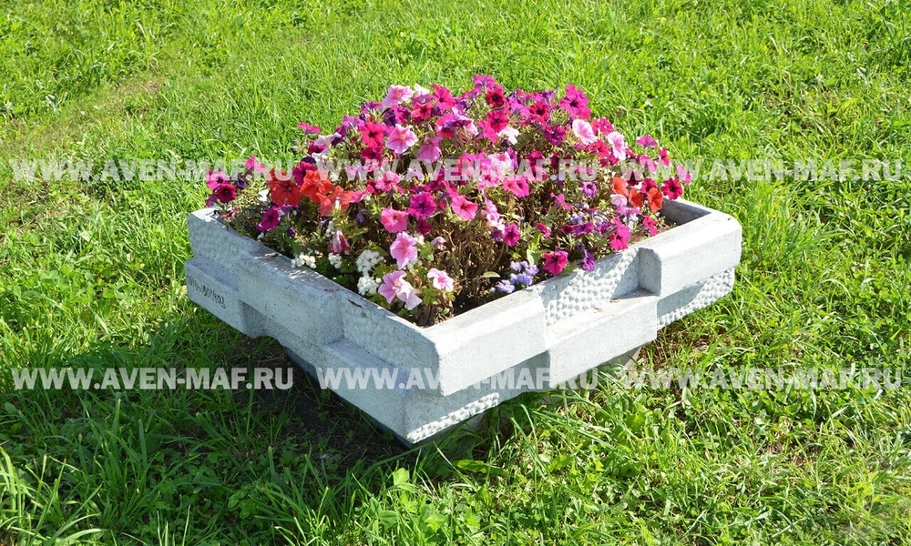 Вазон для цветов бетонный