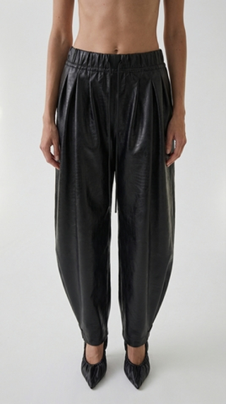 Брюки из экокожи