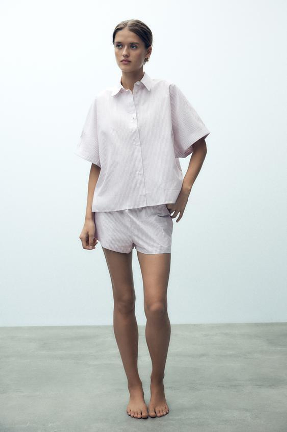 ZARA ПИЖАМНЫЕ ШОРТЫ В ПОЛОСКУ, БЕЛЫЙ/БИРЮЗОВЫЙ