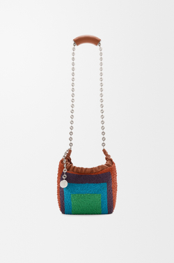Loewe Мини-сумка-мешок Squeeze из кожи с бисером, карамельный
