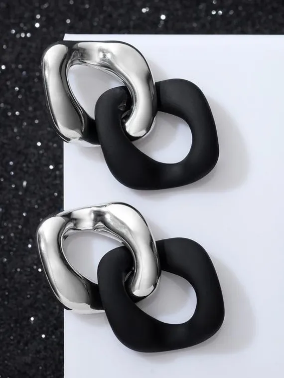 Серьги металл "Цепь" диагональ, 2 полых ромба, цвет серебристо-чёрный