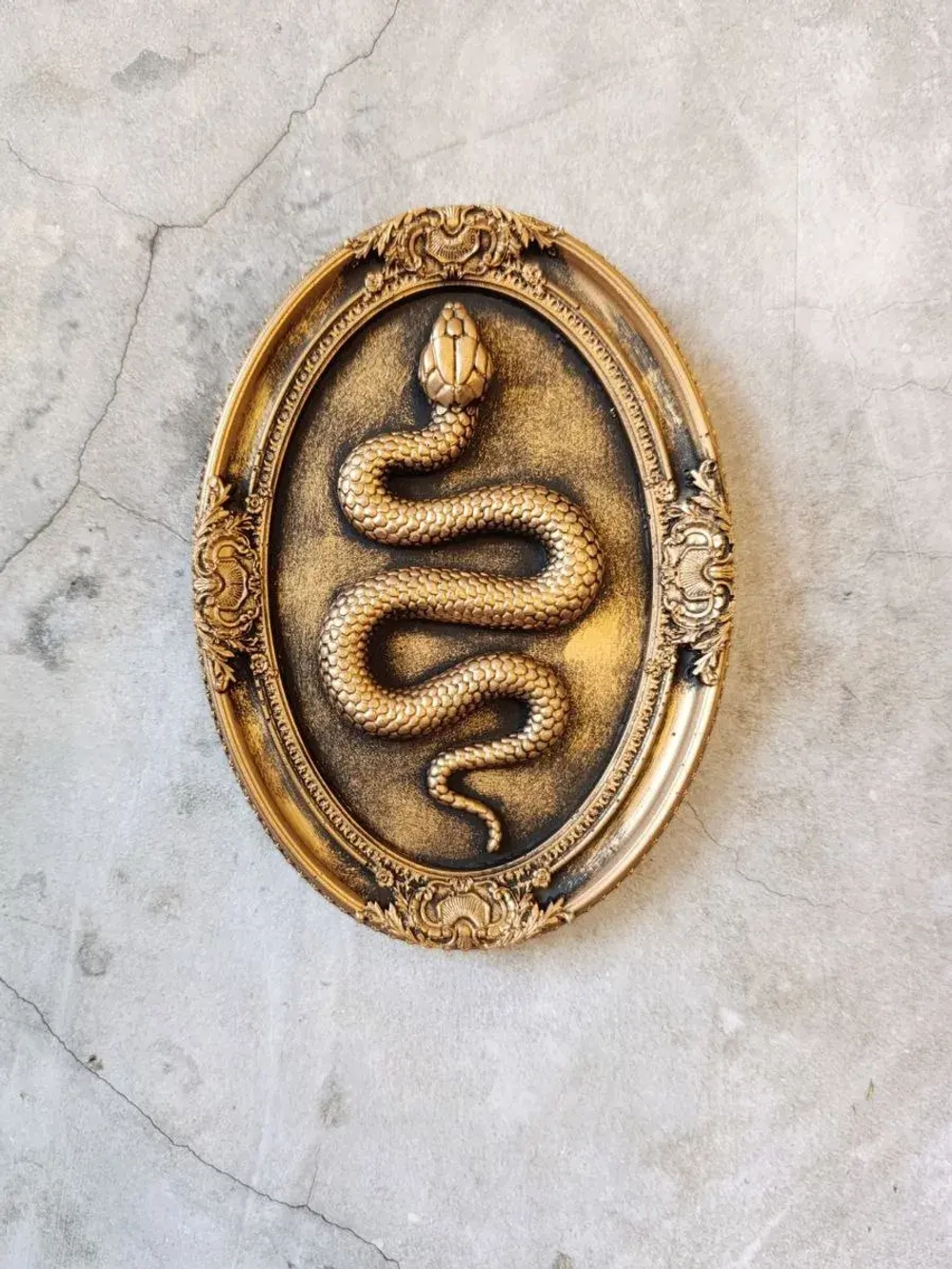 Барельеф на стену из гипса Змея