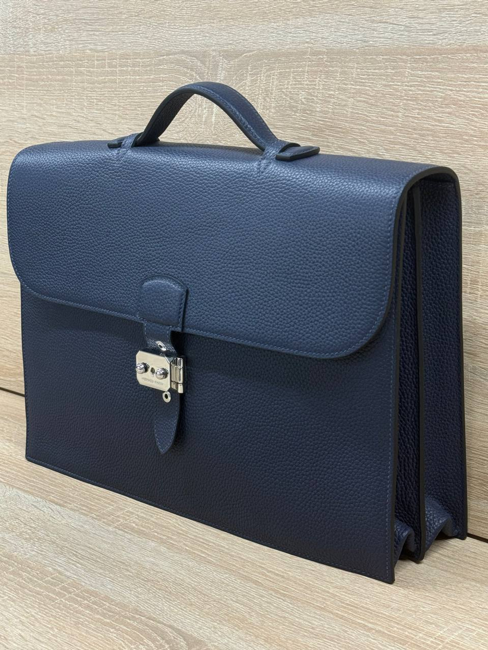 Портфель Hermes