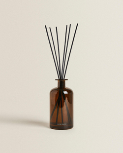 Zara Home MUSK SHADES REED DIFFUSERS — ароматический диффузор с тростниковыми палочками, Мускусные оттенки, 500 мл