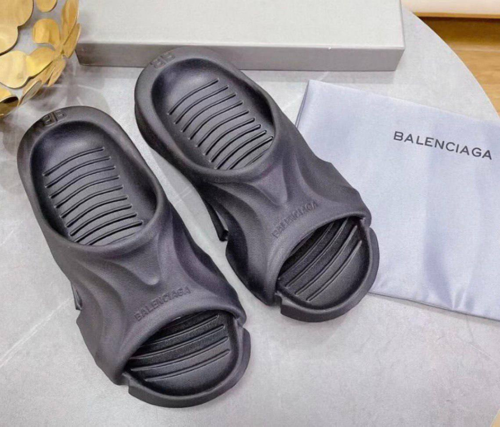 Шлепанцы Balenciaga, арт. 718657