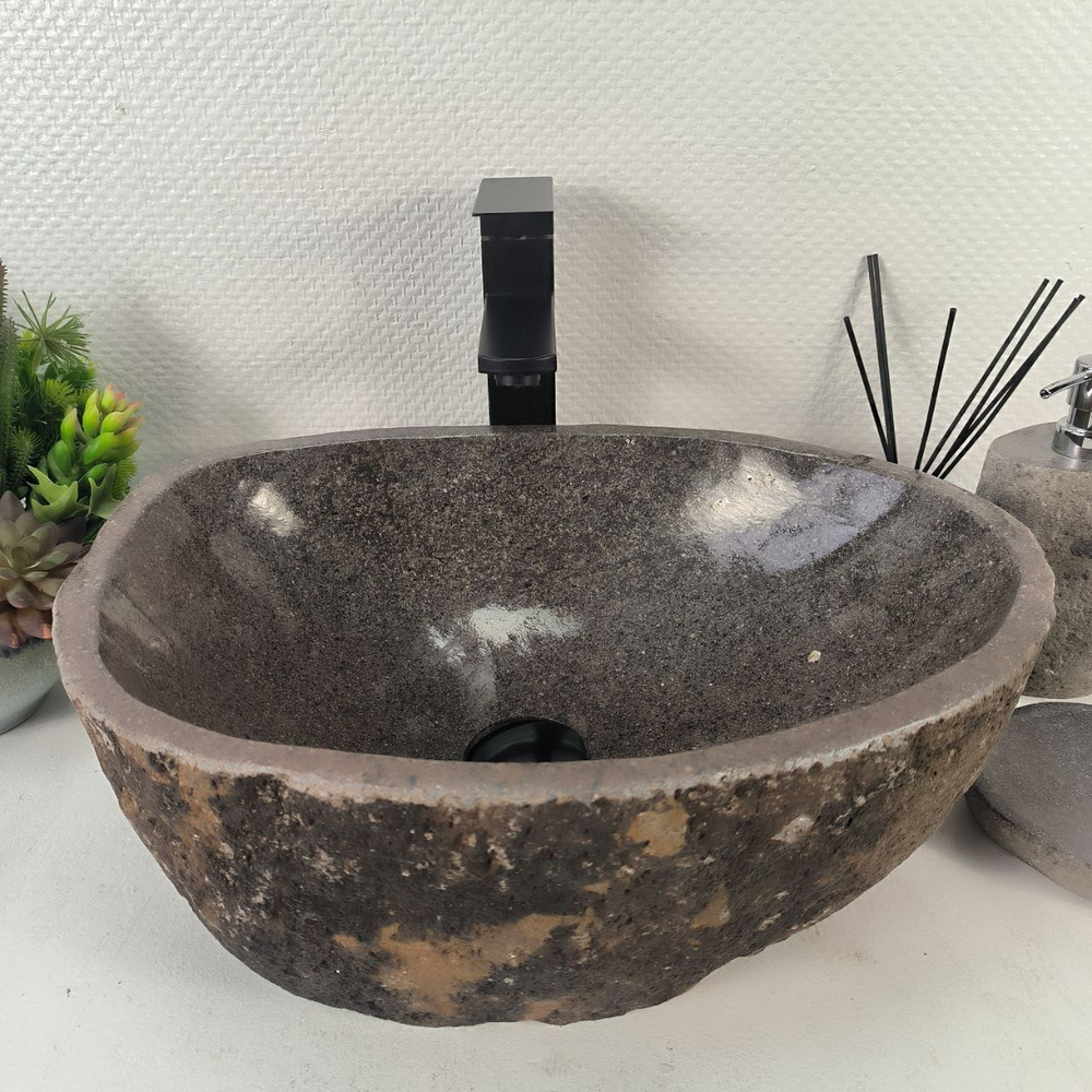 Раковина из речного камня RS-65181 44*34*15 0856