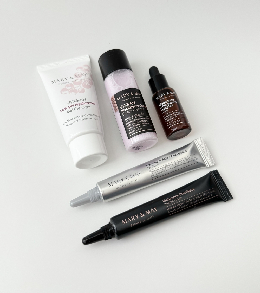 Увлажняющий набор миниатюр с ежевикой MARY&MAY Intense Moisture Care Travel Kit