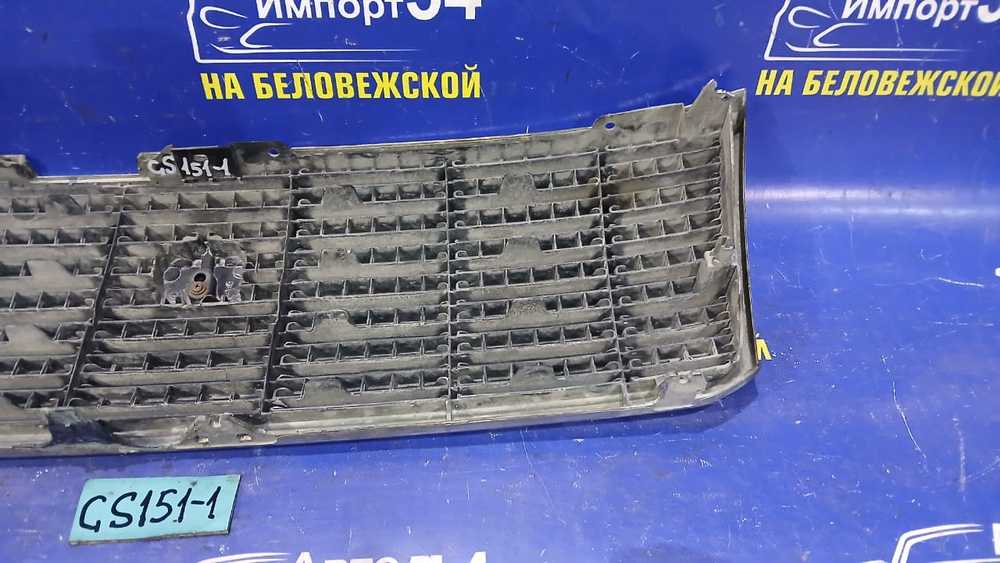 Решетка радиатора TOYOTA CROWN 1997