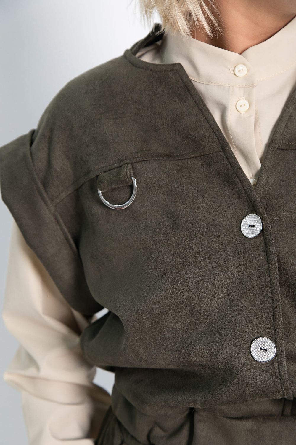 Жилет Лора (зеленый) Б15031-39М LT Collection