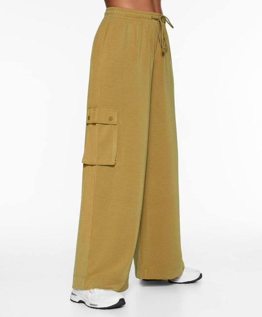 OYSHO Широкие прямые брюки с карманами из ткани с модалом, коричневый