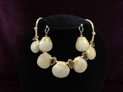 Колье и серьги