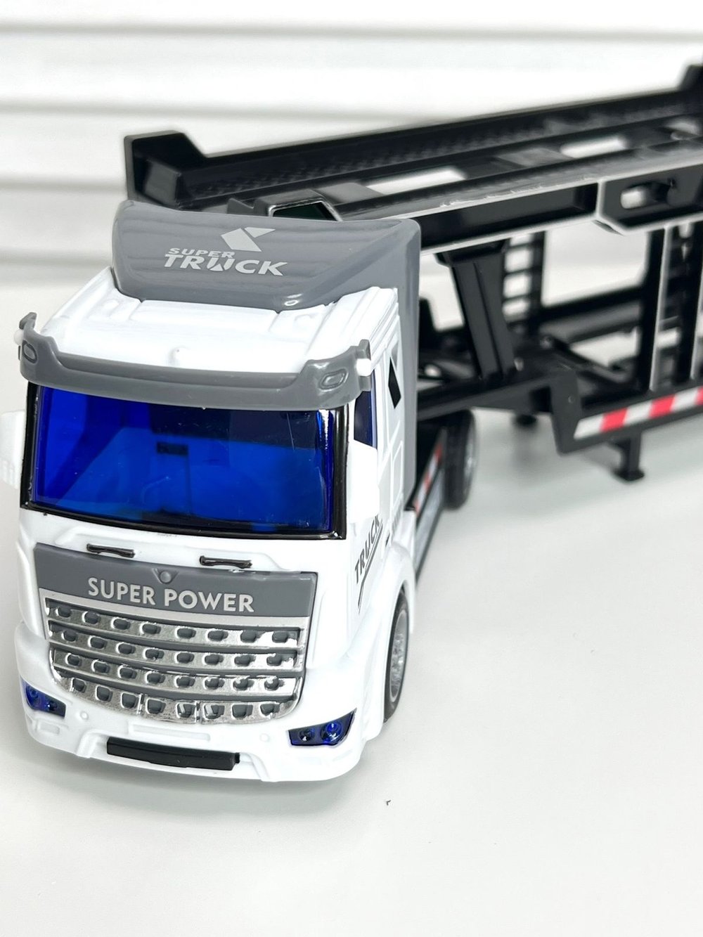 Машина автовоз с 4 спортивными машинками (201789601)