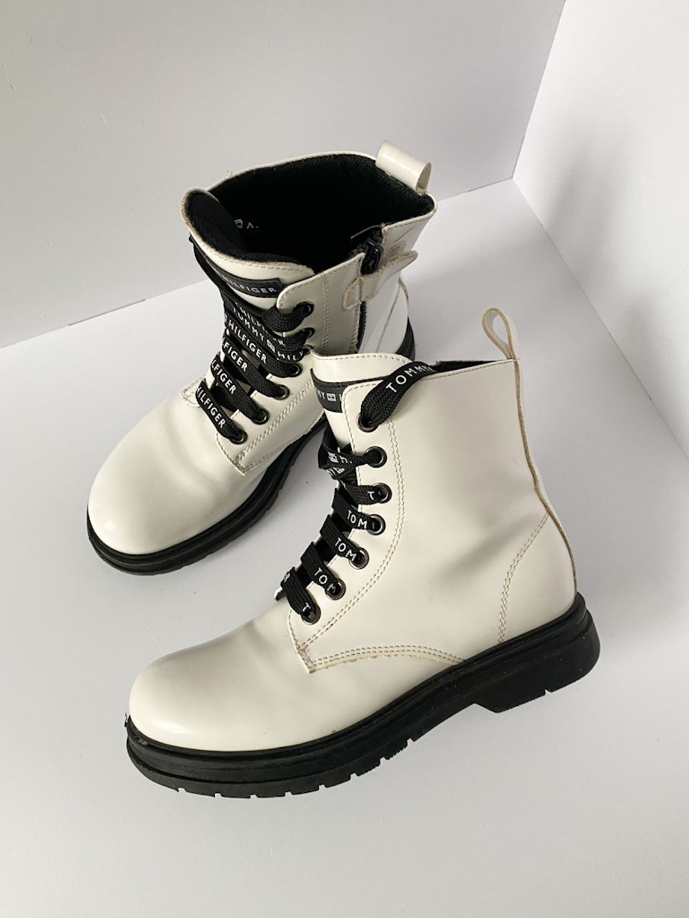 Ботинки Tommy Hilfiger, 32