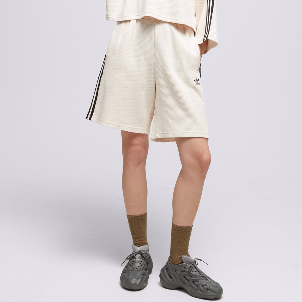 Шорты Adidas originals Home of Classics BERMUDA SHORTS Logo, IC5450