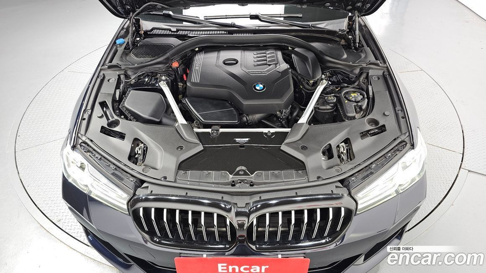 BMW 5 Series (G30) 520i M Sports (01.2023)