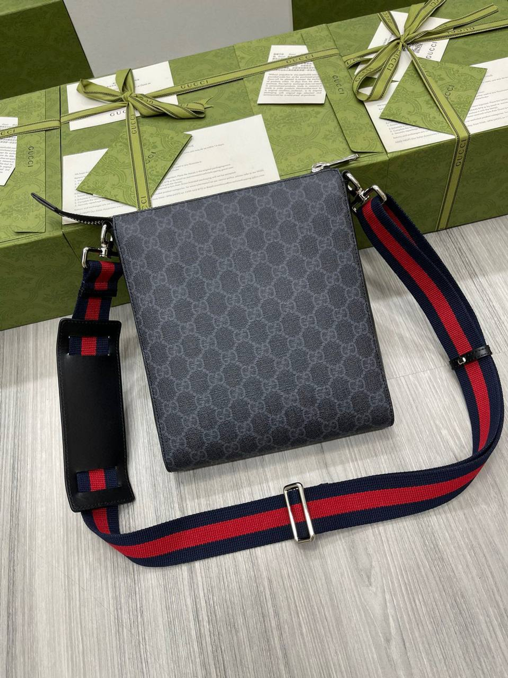 Сумка-мессенджер Gucci