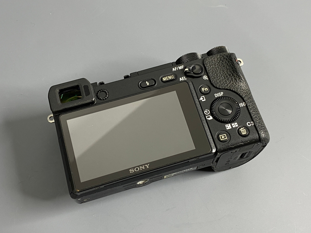 Sony A6500 47.100 кадров