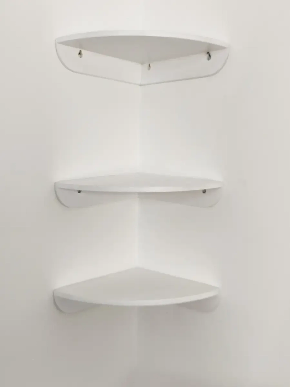 Комплект угловых полок. 2 штуки 25*25 см