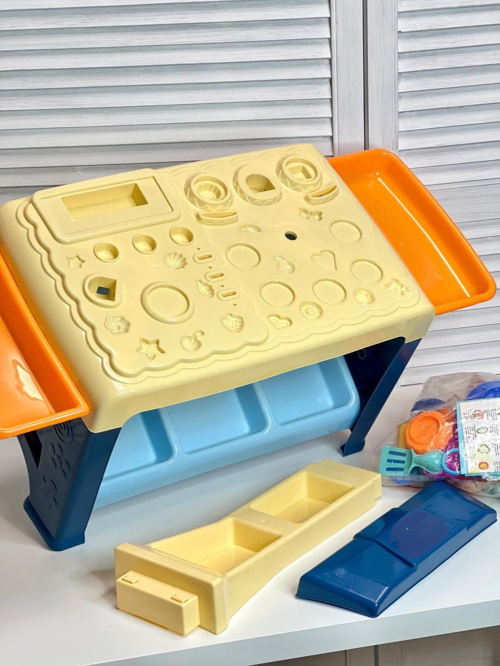 Игровой набор для лепки из пластилина Кафе-мороженое (201046837)