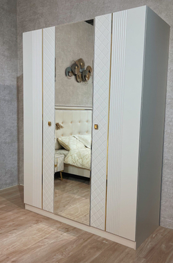 Коллекция "Лаура" 3-х дверная