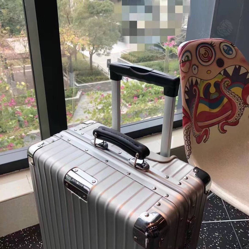 Дорожный чемодан Rimowa