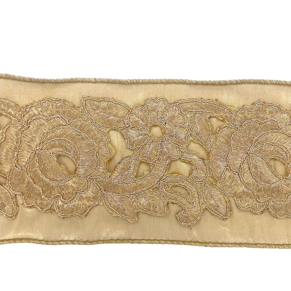 Лена золотистая широкая с цветами