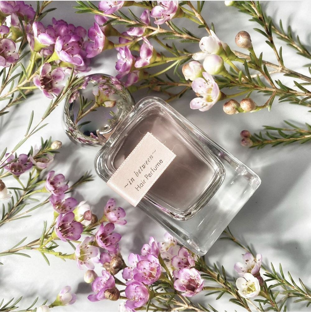 Lengling In Between Hair Perfume