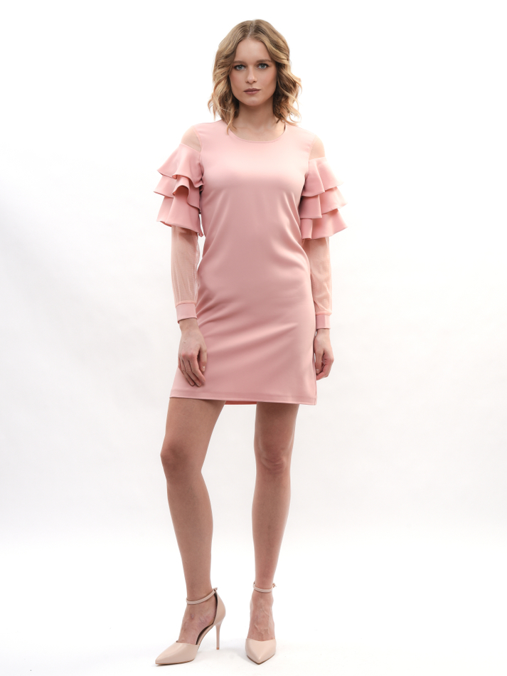 Платье с воланами на рукавах