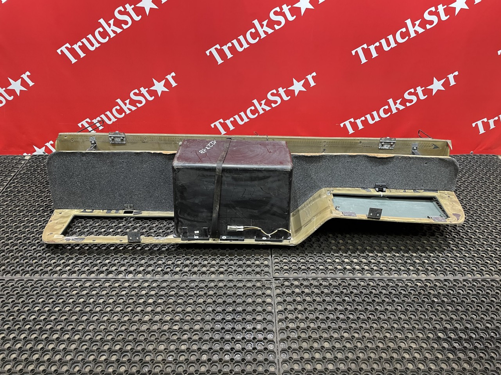 Консоль кабины