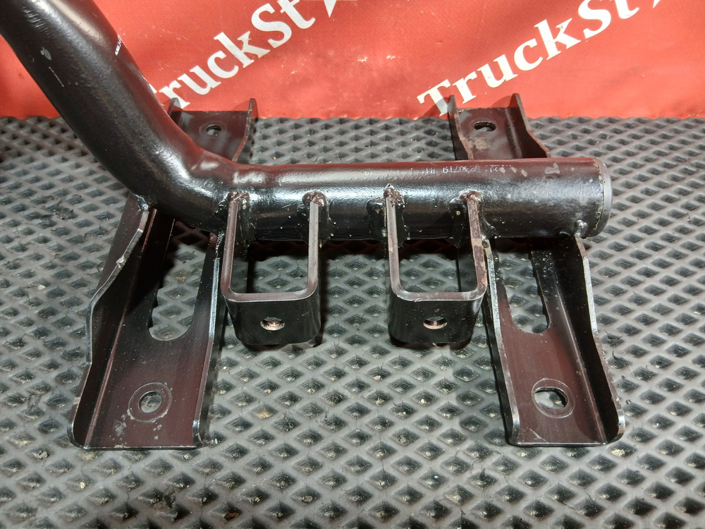 Кронштейн воздушного фильтра 2023г