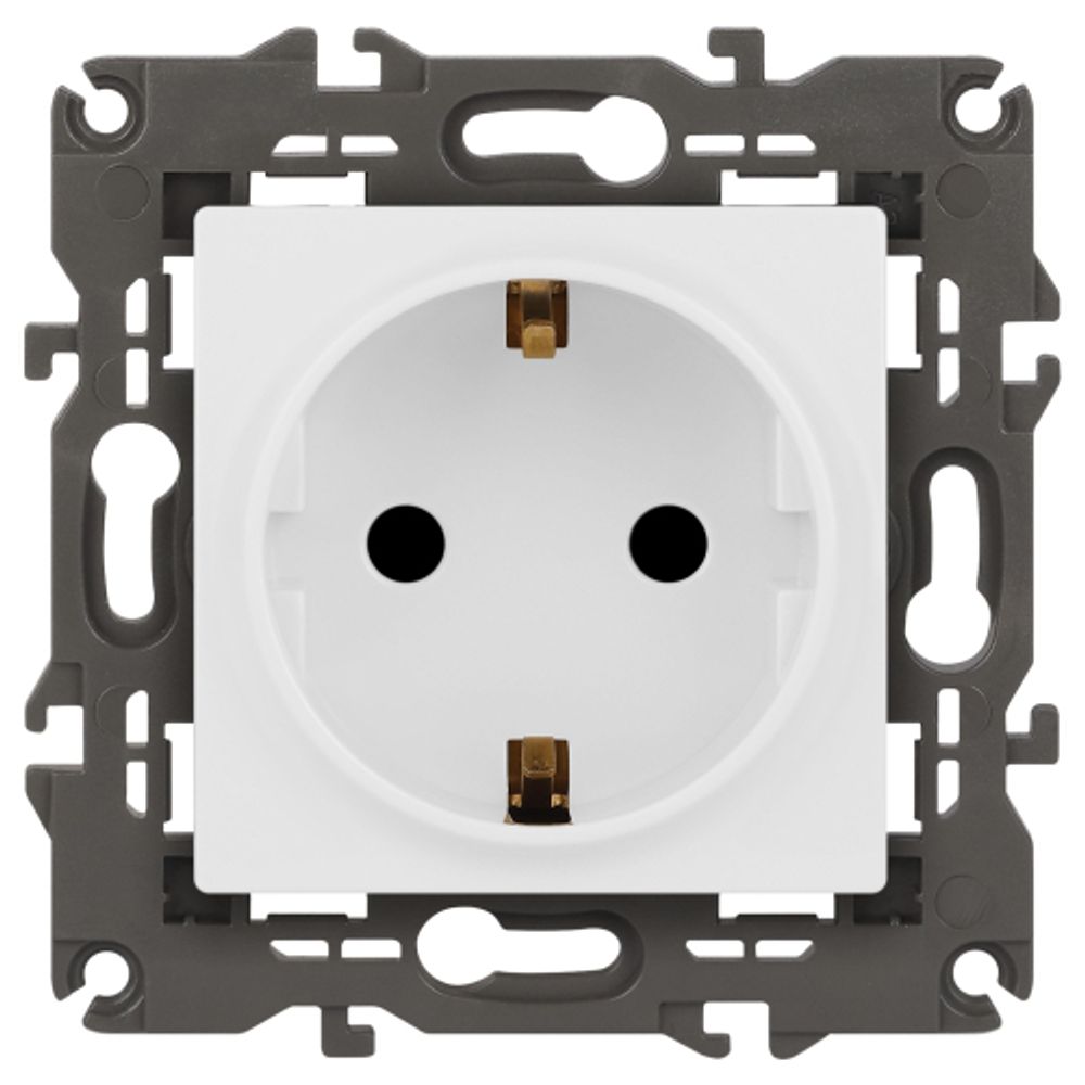 Розетка ЭРА Elegance 14-2102-01М 2P+E Schuko со шторками, 16А-250В, белый матовый