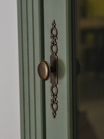 Шкаф-витрина Сюзанна из сосны, зеленый