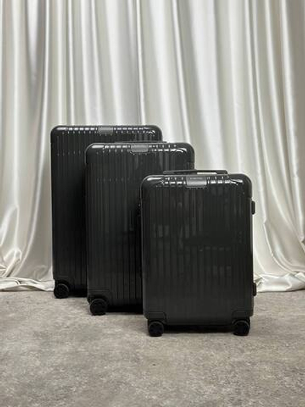 Чемодан Rimowa S