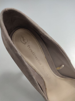 Туфли Stradivarius на каблуке 39 размер