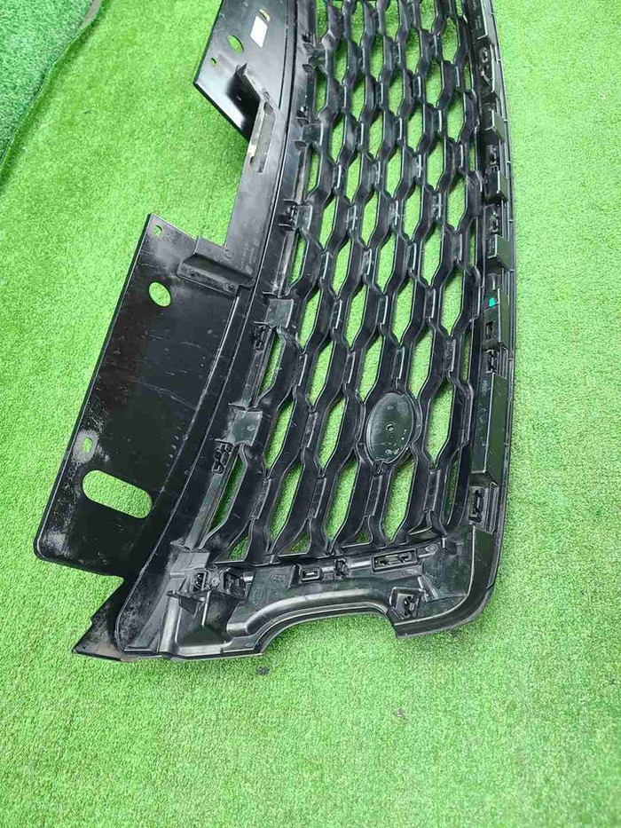 Решетка радиатора Range Rover Vogue 4 L405 (17-22)