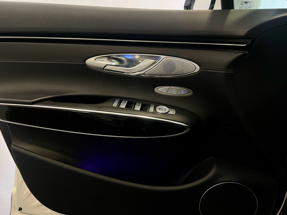 Genesis GV70, 2021 год