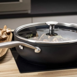KitchenAid Сковорода из кованого закаленного алюминия 28см с крышкой