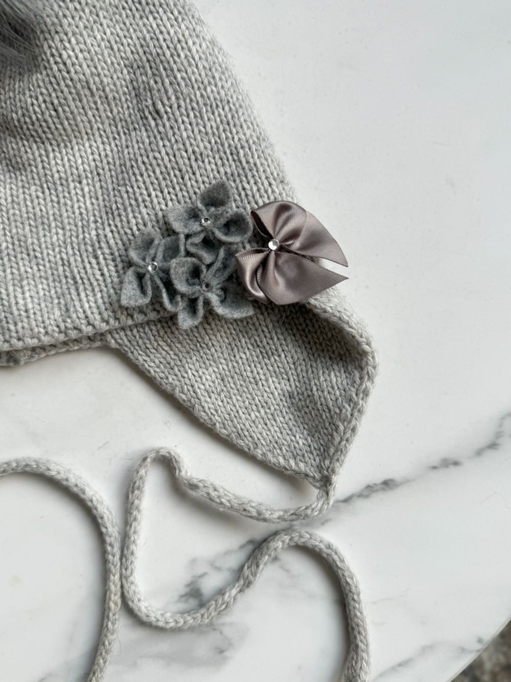 Шерстяная шапка с меховым помпоном, 128