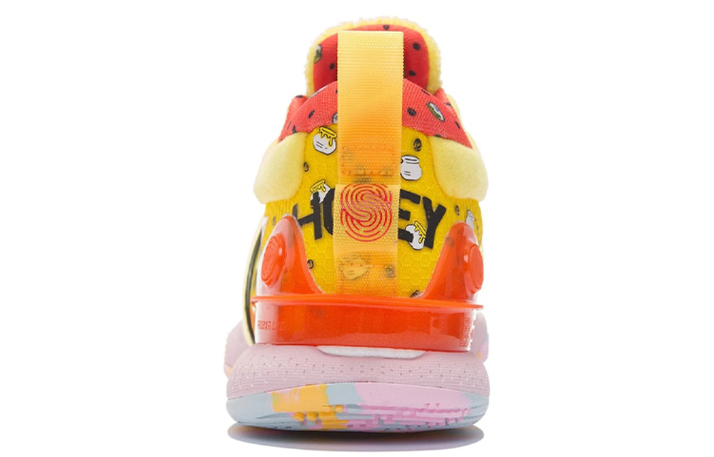 Disney/Disney x Lining Li Ning Blitz 8 Premium Co-branded Winnie the Pooh Wrapped Support Low-top basketball shoes Men's Lemon Yellow