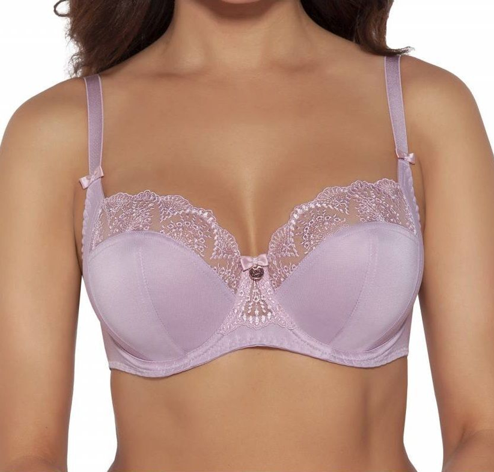 Бюстгальтер на косточках с нежными кружевными элементами (Размер: 85D) (Цвет: телесный)