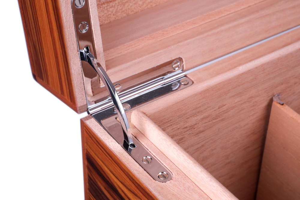 Хьюмидор Howard Miller на 100 сигар, Розовое дерево, 810-048