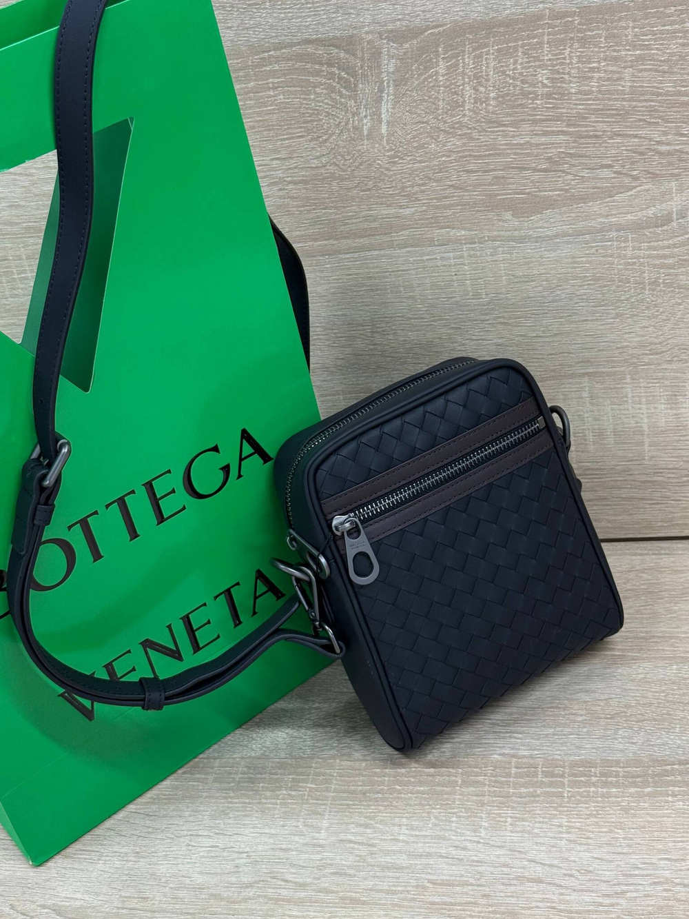 Сумка-мессенджер Bottega Veneta
