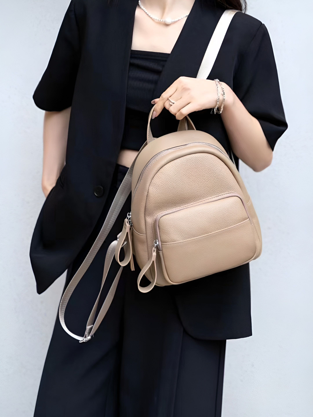 женский рюкзак из натуральной кожи