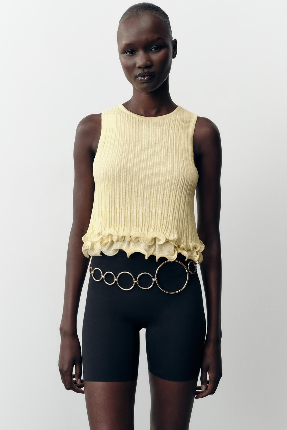 ZARA ТРИКОТАЖНЫЙ ТОП С ВОЛНИСТЫМ НИЗОМ, ЖЕЛТЫЙ