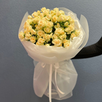 Букет из кустовых кремовых роз #37