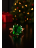 Кольцо серебряное с кристаллом "изумруд"