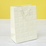 Пакет бумажный 14*20*8см с ручками "Квадраты" бежевый
