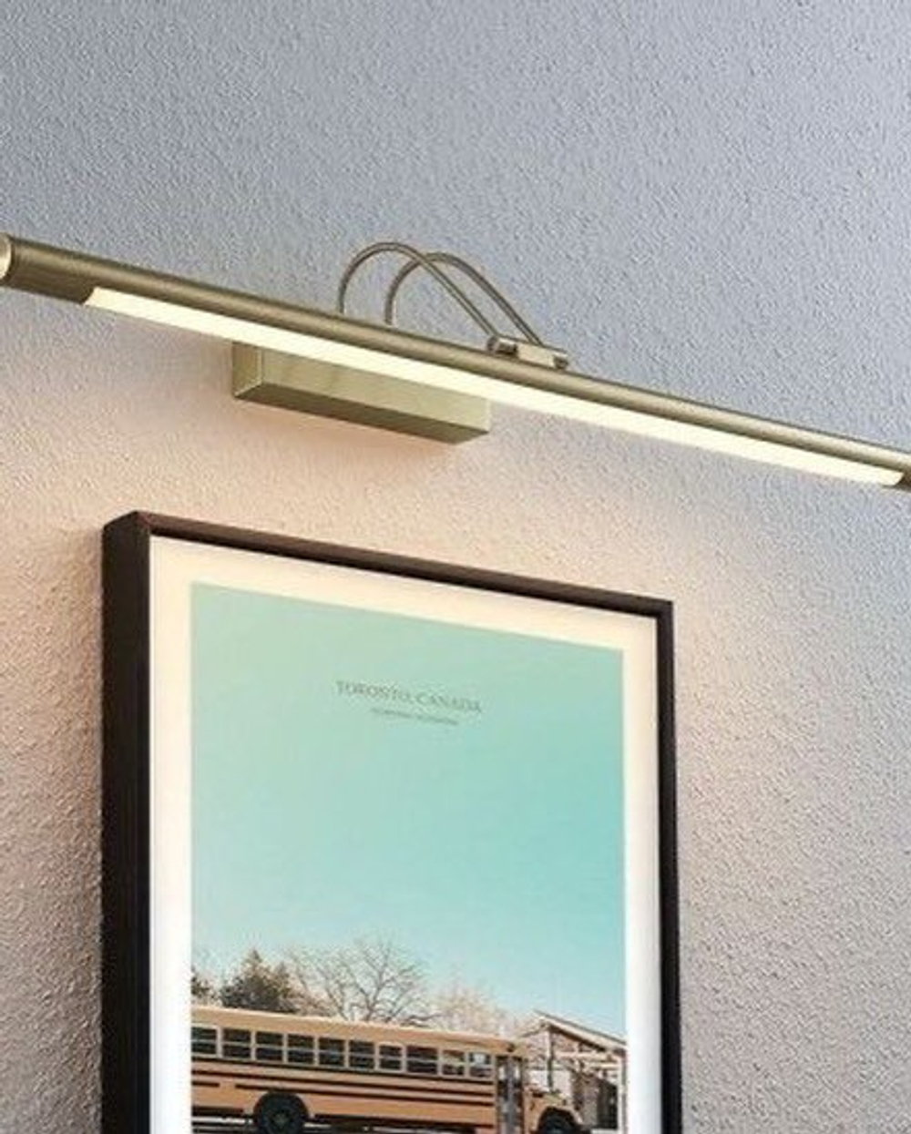 Светильники-надкартинники в чёрном и золотом цвете